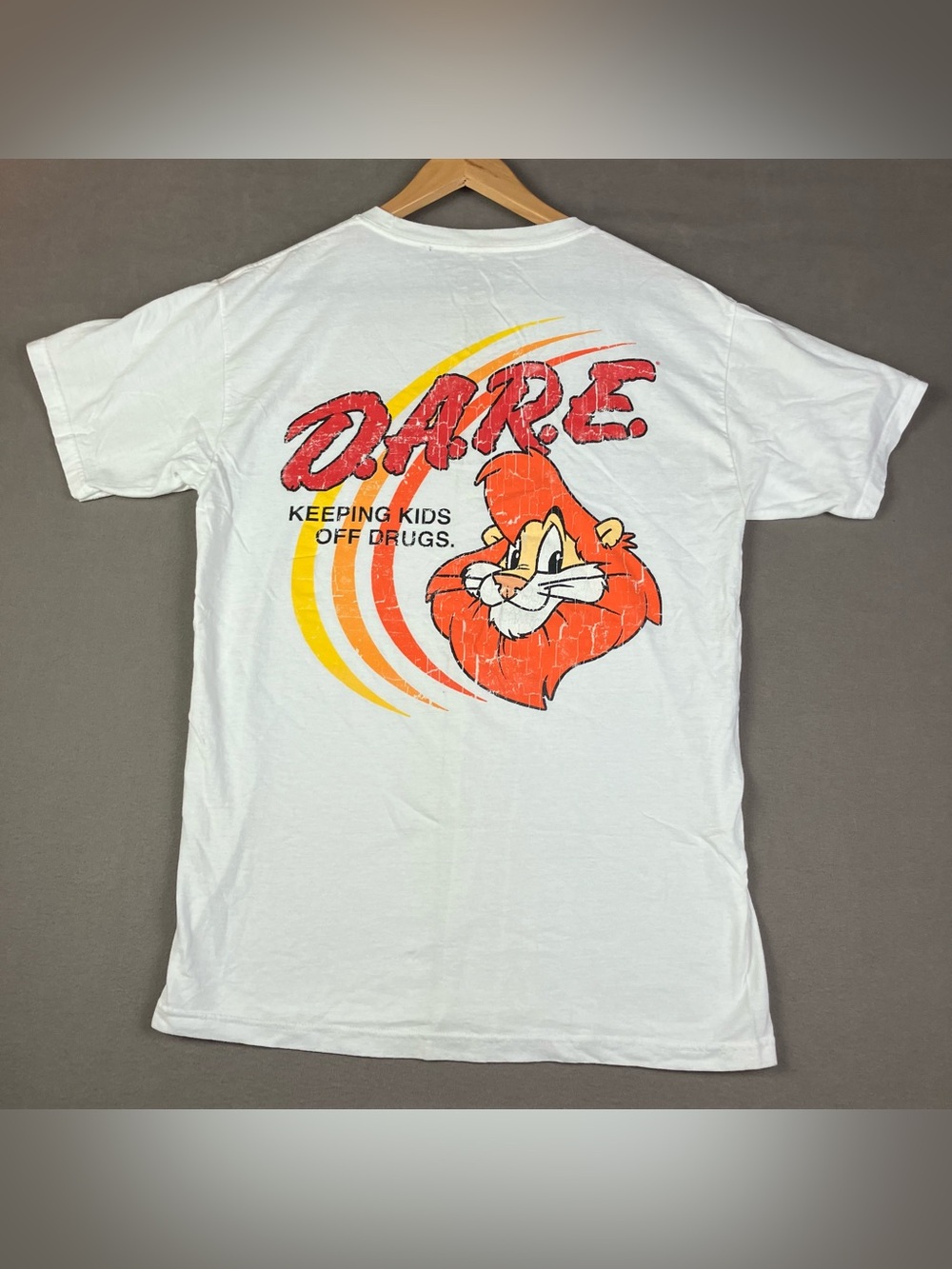 DARE Men’s Size M Keeping Kids Off Drugs Lion Graphic T-Shirt White Short Sleeve